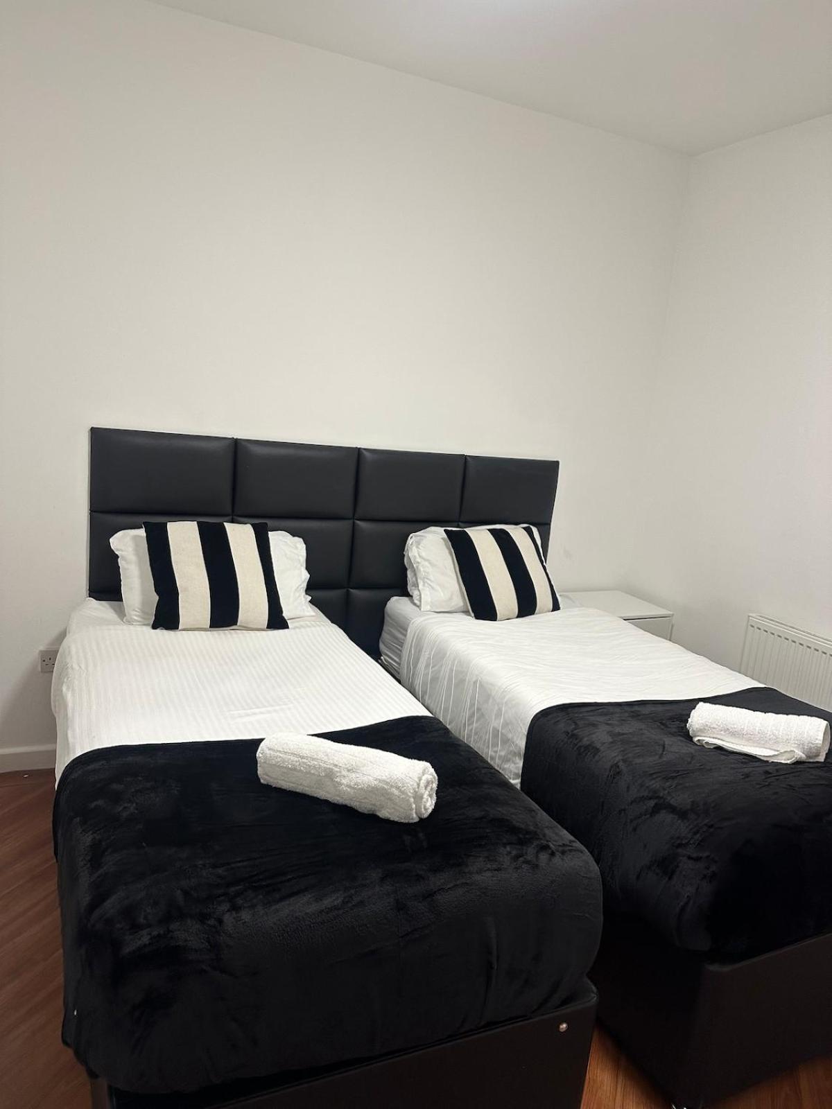 Two Bedroom House Free Parking Liverpool Exterior foto