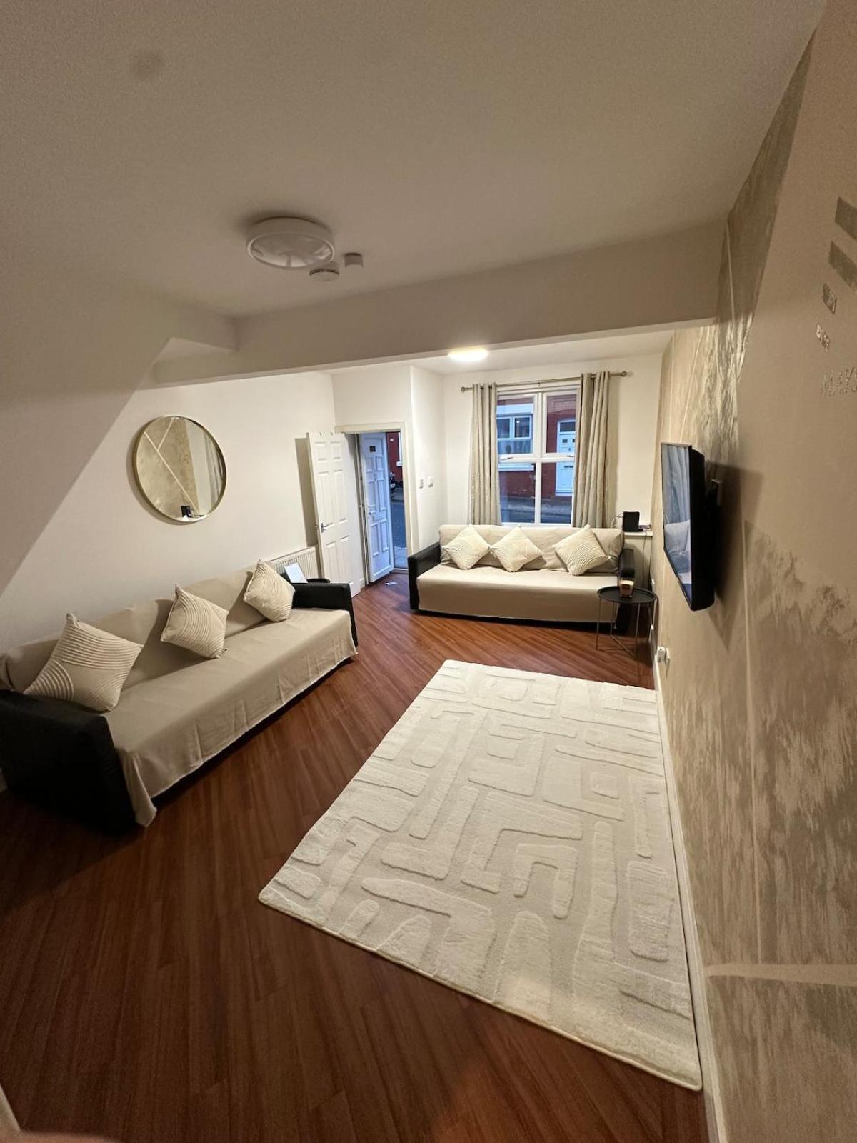 Two Bedroom House Free Parking Liverpool Exterior foto